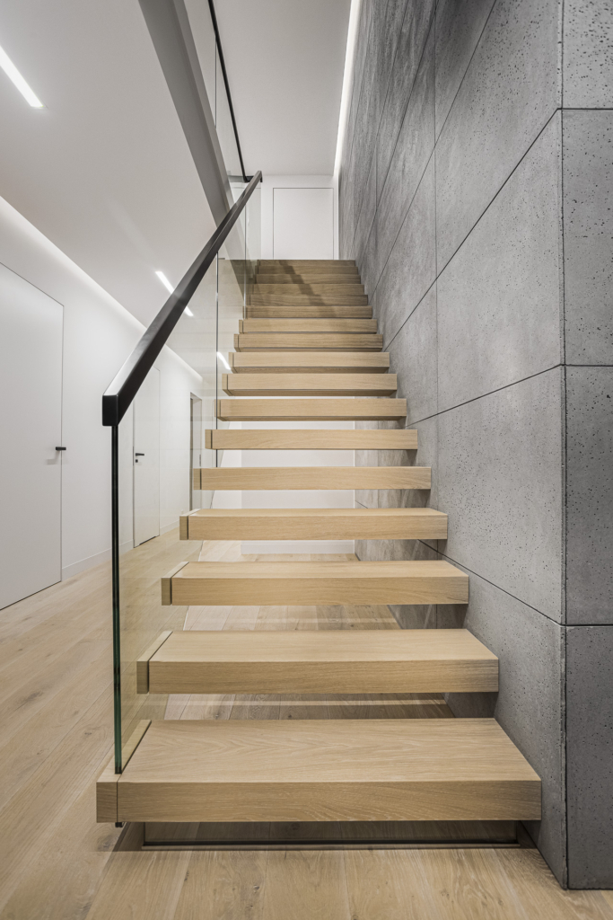 Moderne Treppe Schwebende Treppe Kragarmtreppe Mit Glasgel Nder